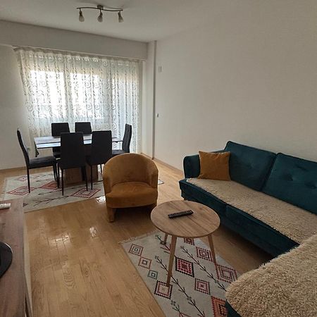 Aria Residence & Ѕра, Apartment 1-43, Level 8 บิโตลา ภายนอก รูปภาพ