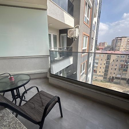 Aria Residence & Ѕра, Apartment 1-43, Level 8 บิโตลา ภายนอก รูปภาพ
