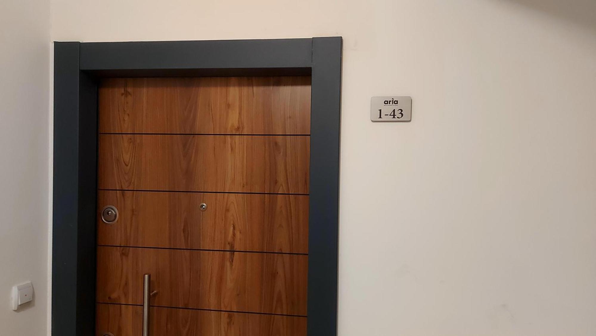 Aria Residence & Ѕра, Apartment 1-43, Level 8 บิโตลา ภายนอก รูปภาพ