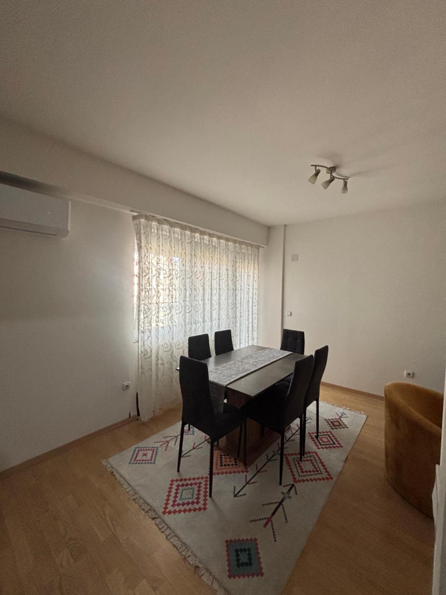Aria Residence & Ѕра, Apartment 1-43, Level 8 บิโตลา ภายนอก รูปภาพ