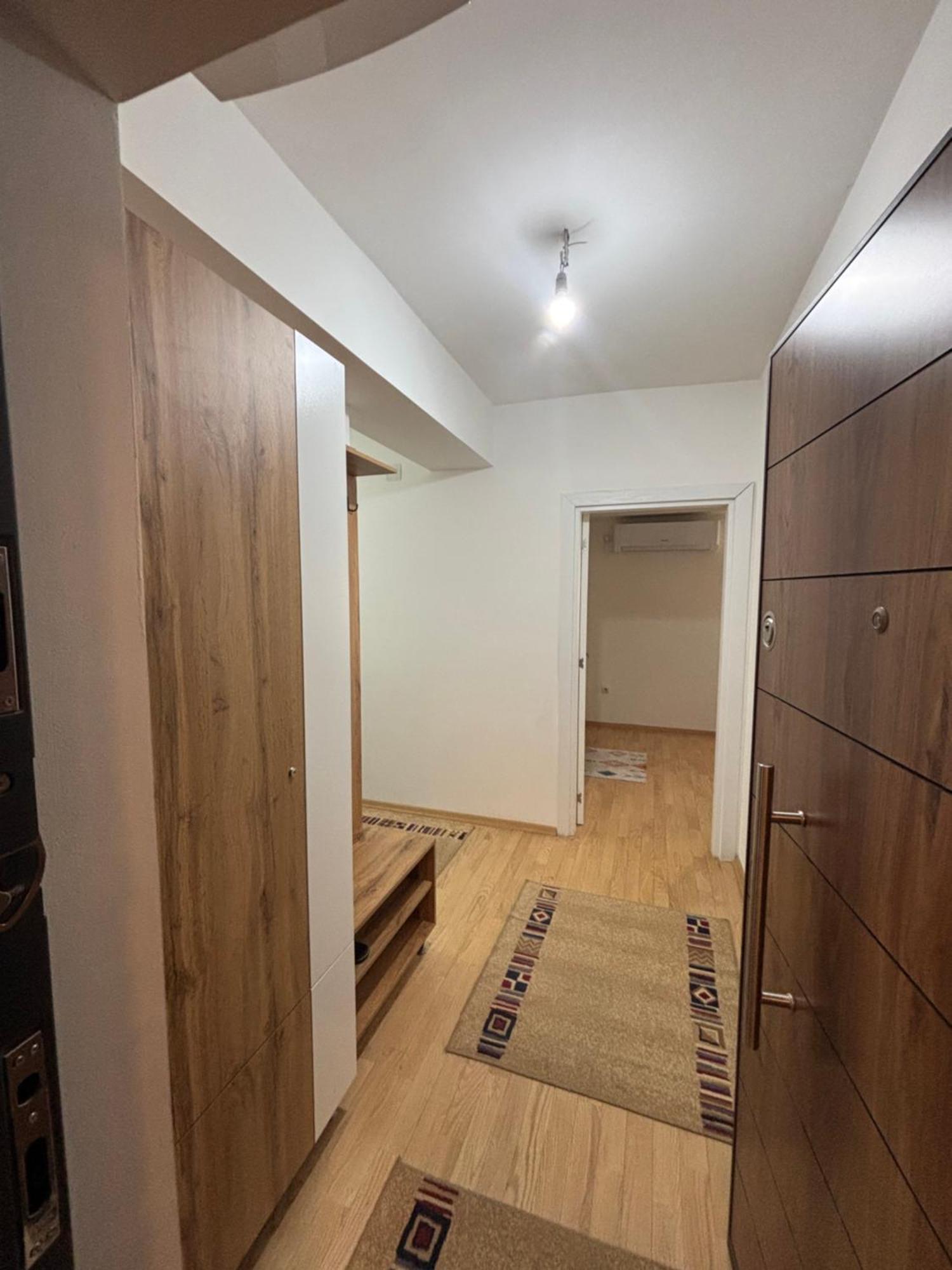 Aria Residence & Ѕра, Apartment 1-43, Level 8 บิโตลา ภายนอก รูปภาพ
