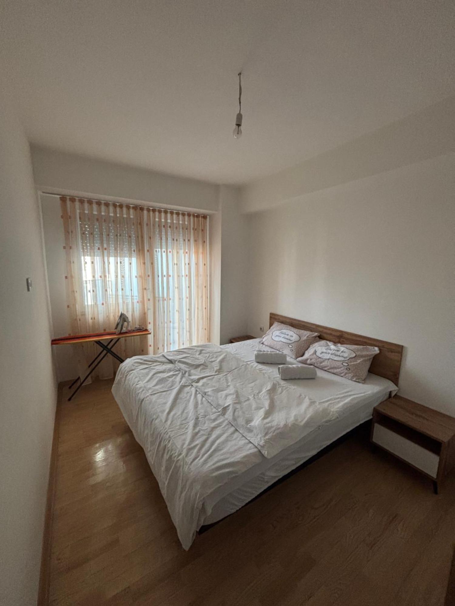 Aria Residence & Ѕра, Apartment 1-43, Level 8 บิโตลา ภายนอก รูปภาพ