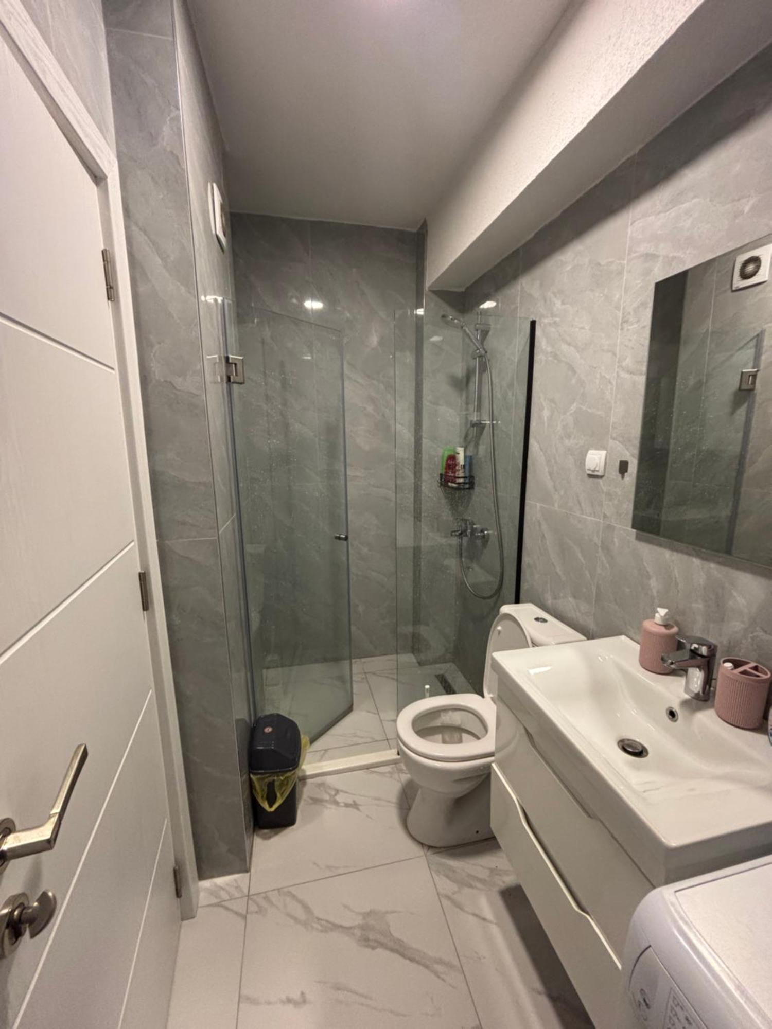 Aria Residence & Ѕра, Apartment 1-43, Level 8 บิโตลา ภายนอก รูปภาพ