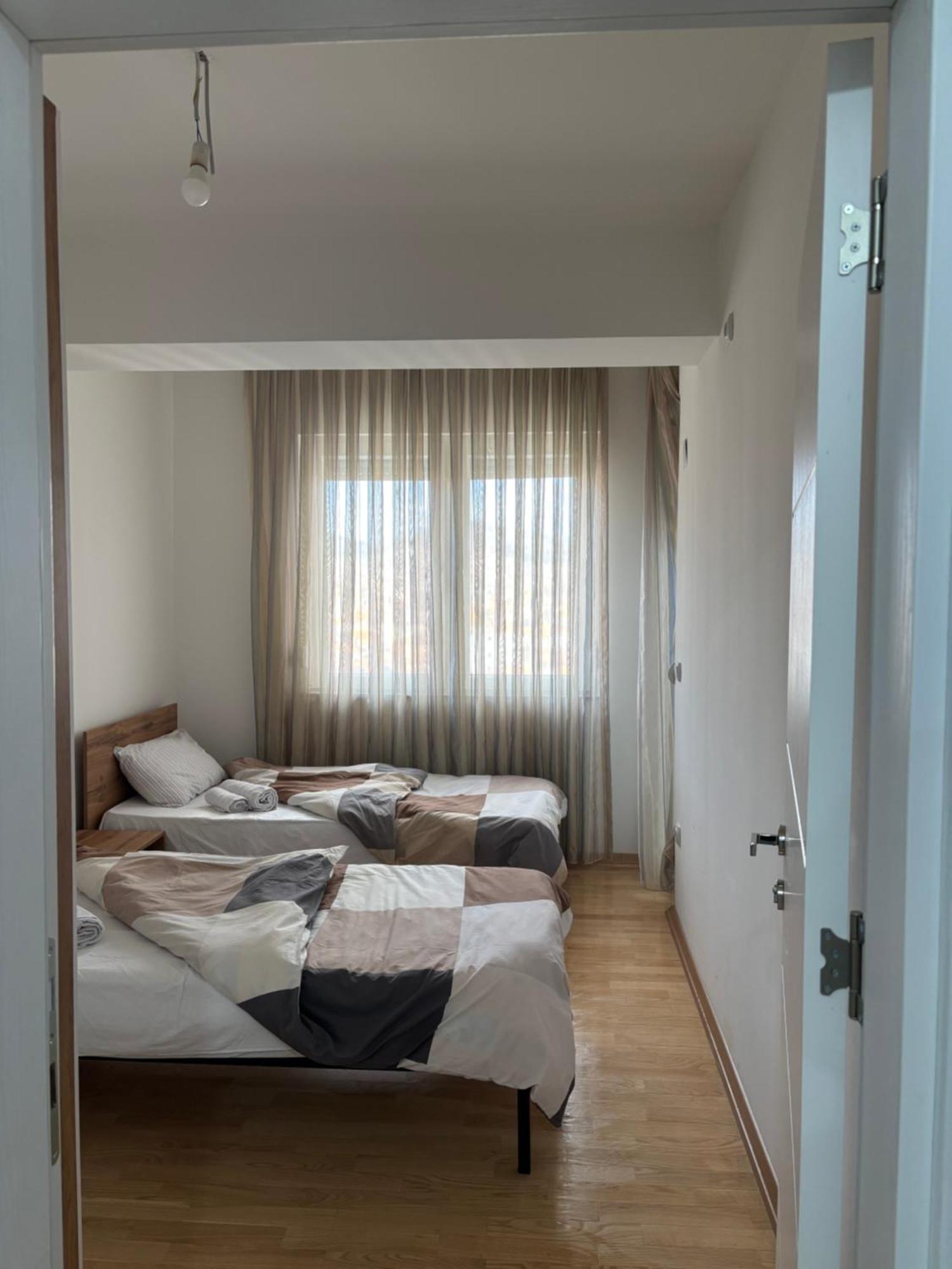 Aria Residence & Ѕра, Apartment 1-43, Level 8 บิโตลา ภายนอก รูปภาพ